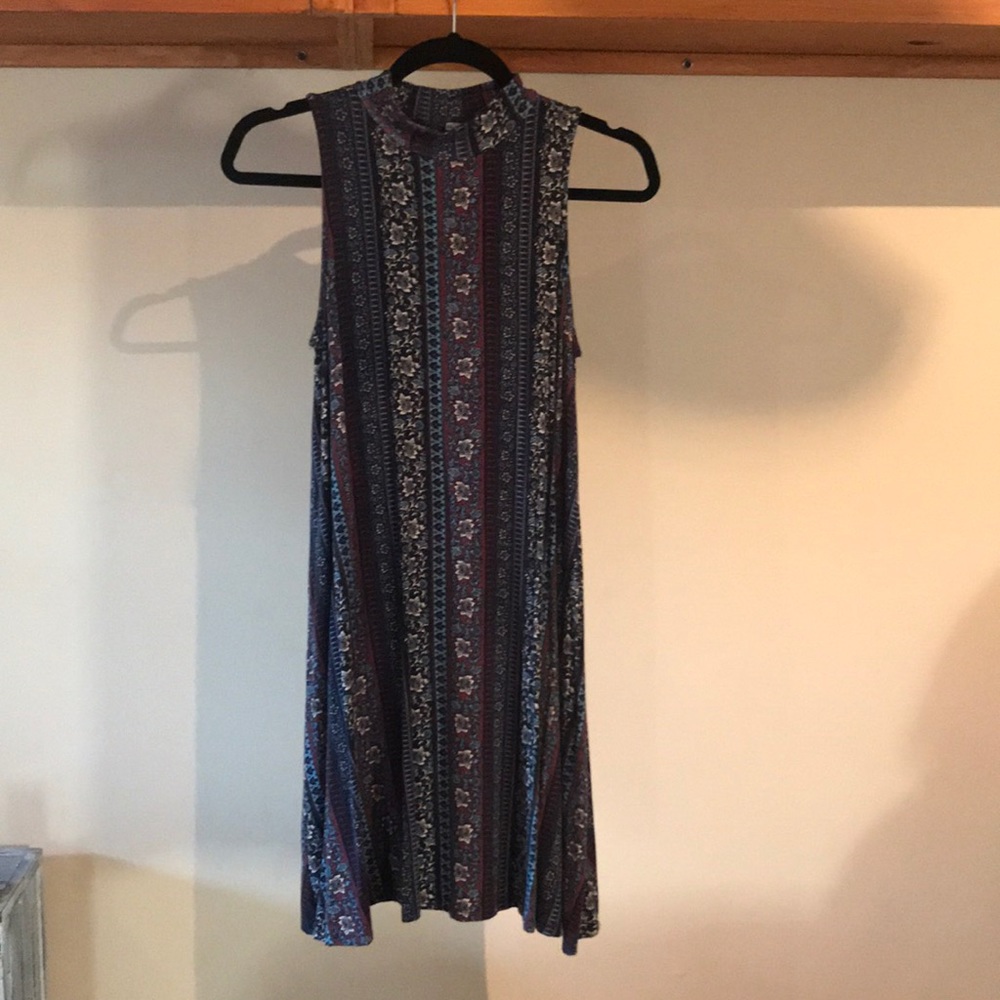 Highneck Sleeveless Dress